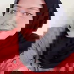 Euis Momskia profile icon