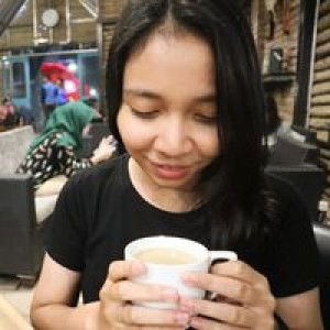 Selly Chaterine Novianti Wera profile icon