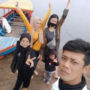 Laila Dewi profile icon