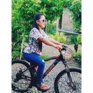 ELyy Lavasarii profile icon