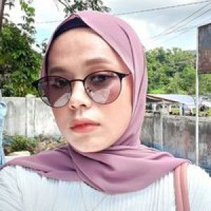 Resti Sulistiani profile icon