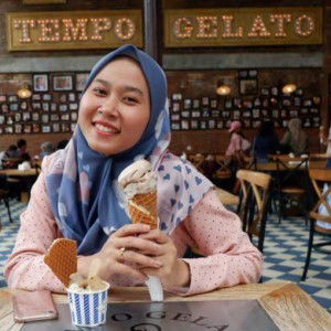 susanti santi profile icon