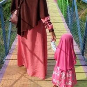 Melly Az Zahra profile icon