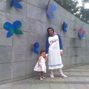 Dini Regina Mareva profile icon