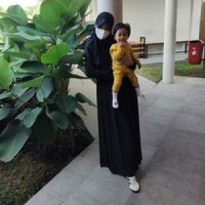 Erni Setyowati profile icon