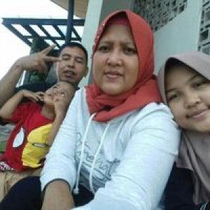 Sri Nuryanti profile icon