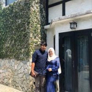 Azreen Syafiza profile icon