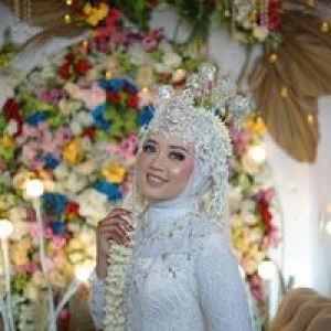 Wulan Oktavia profile icon