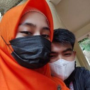 Najmia Anwar profile icon