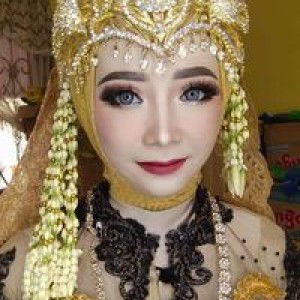 Anisa Fitri Khoirul profile icon