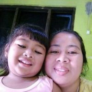 Titik Handa profile icon