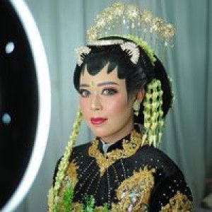 Enny JHa-Yhantii profile icon