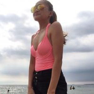 Aiza Julianda profile icon