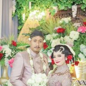 Riris Maulidia profile icon