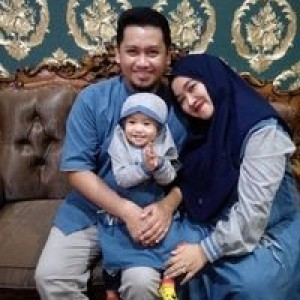 Dwi Meyrani Multiansyah profile icon
