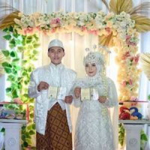 Sintaa Nur profile icon