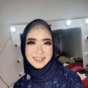 Ainun Evin profile icon