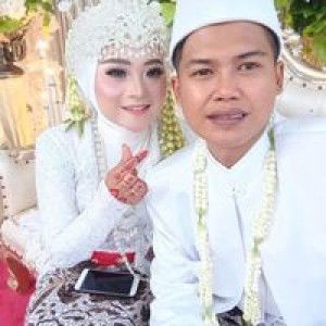 Intan Anggraini profile icon