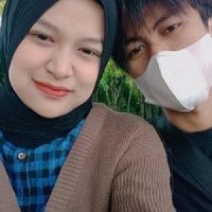 Euis suryani profile icon