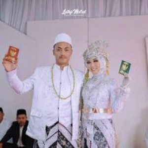 Icha Anisaa profile icon