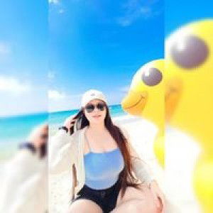 Fah Thanyalak profile icon