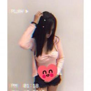 นอนอยู่ ไม่ว่าง. profile icon