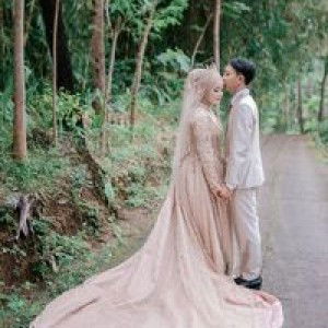 Fina Lastari profile icon