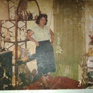 Editha Velasco Montemor profile icon