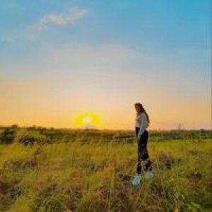 Melly Setyanie profile icon