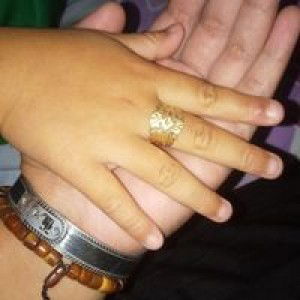 Fitri Karembo profile icon