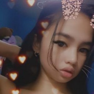 Roselyn Sucgang profile icon