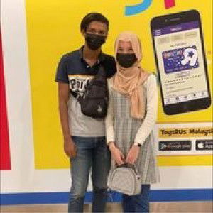 Lyena Sazali profile icon