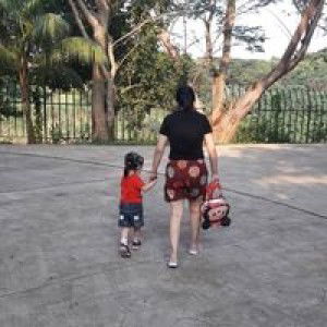 Rinawaty Cahyadi profile icon