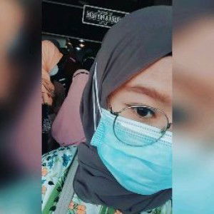 Rosi Wahyuni profile icon