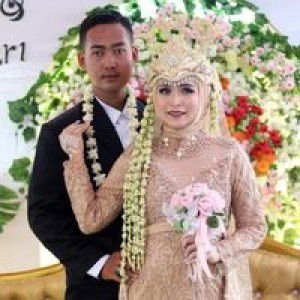 Dek Nung profile icon