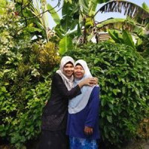 Nur Diyana profile icon