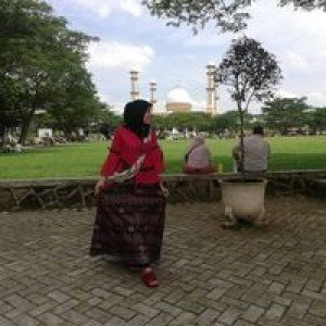 Mak Umayrah Putri profile icon