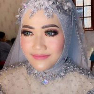 Novi Lia Anggraini profile icon