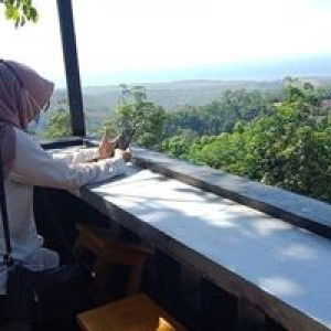 Isnaeni Putri Asriyanto profile icon