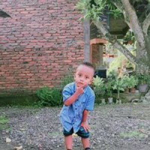 Dwi Anie profile icon