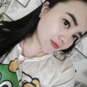 Fia Efriyanti profile icon