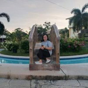 EiLuj De Leon profile icon