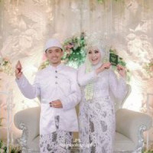 Dhani Oktavianti profile icon