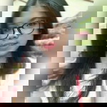 Ester mellynia sinaga profile icon