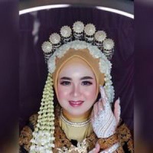 Khomsatun profile icon