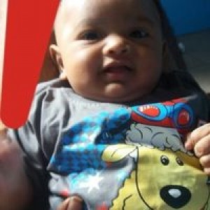 Indah Ayuningsich profile icon