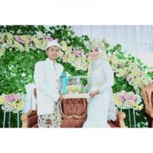 Yeyen Nur Laila profile icon