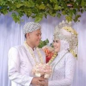 Resti Hendriawan profile icon