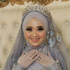 Ayu Fitri profile icon