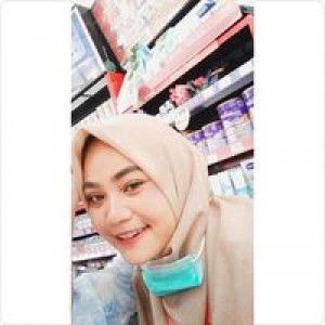 S Lhiaa profile icon